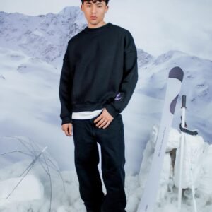 black crewneck box fit comodo