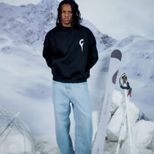 black crewneck box fit comodo